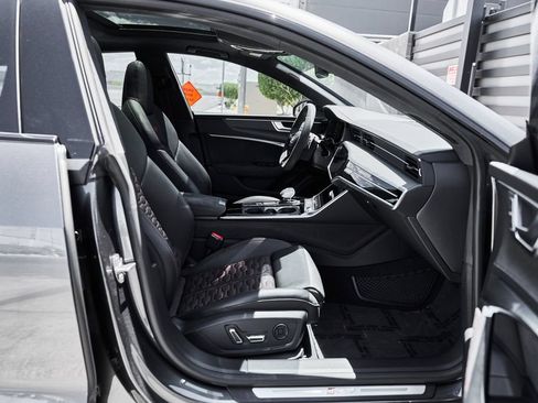 Used 2024 Audi RS 7 Performance AWD/4WD image 23