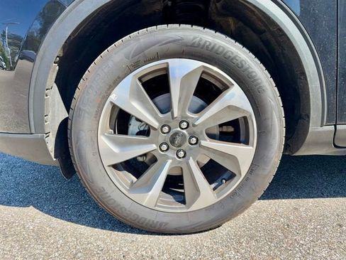 Used 2025 Ford Escape Platinum AWD/4WD image 27