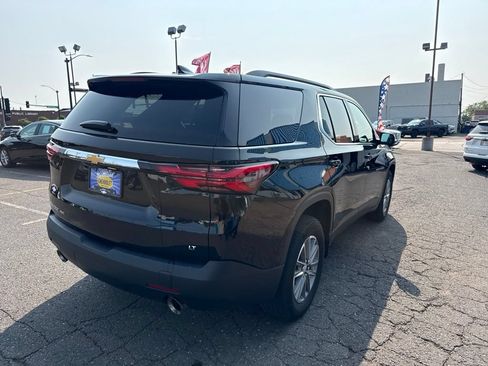 Used 2023 Chevrolet Traverse LT w/ Rear Camera Mirror Package AWD/4WD image 9