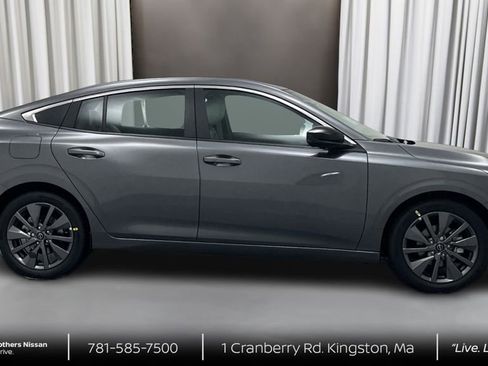 New 2026 Nissan Sentra SL w/ Floor Mat Package FWD image 4