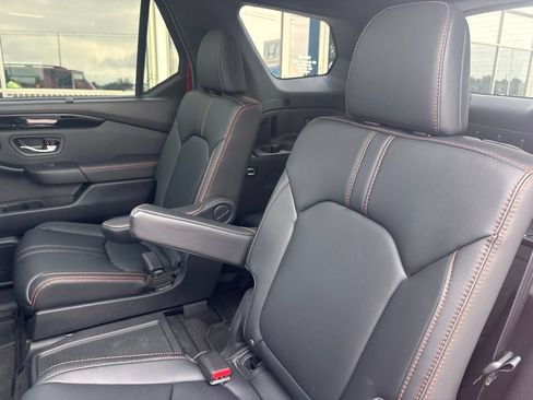Certified 2025 Honda Pilot TrailSport image 42
