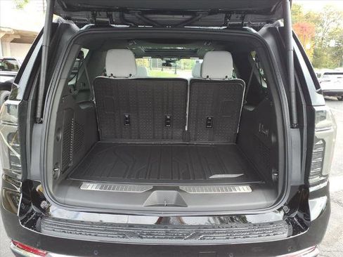 New 2026 Chevrolet Suburban Premier w/ Sun And Tow Package image 17