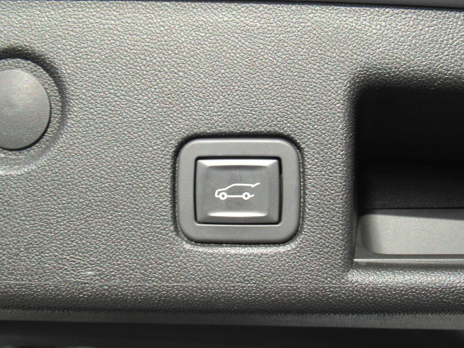 Used 2019 Chevrolet Equinox Premier FWD image 35
