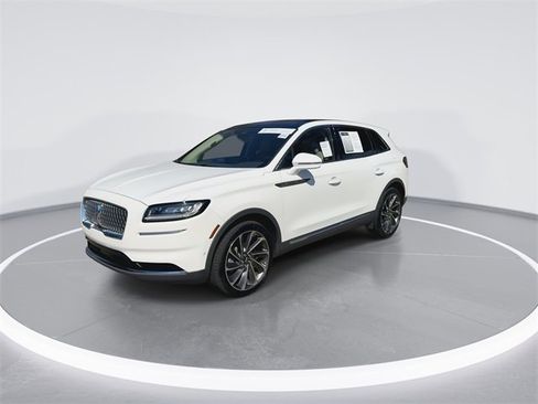 Used 2022 Lincoln Nautilus Reserve w/ Equipment Group 201A image 4