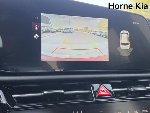 New 2025 Kia Niro EX image 13