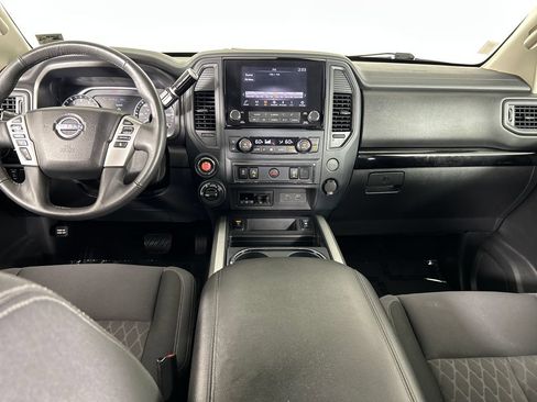 Used 2024 Nissan Titan SV w/ SV Convenience Package AWD/4WD image 20