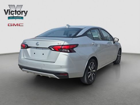 Used 2020 Nissan Versa SV image 17