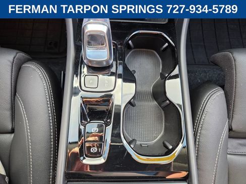 Certified 2026 Volvo XC40 B4 Plus w/ Protection Package Premier FWD image 27
