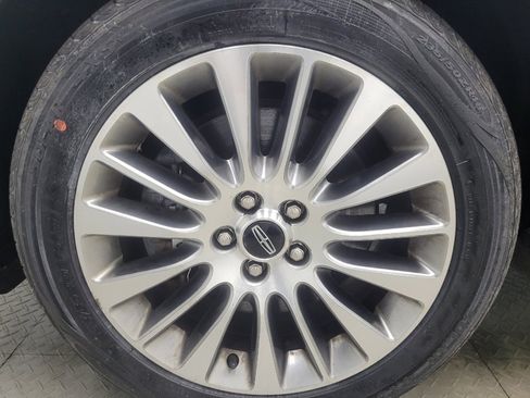 Used 2017 Lincoln MKC Reserve w/ Lincoln MKC Climate Package image 31