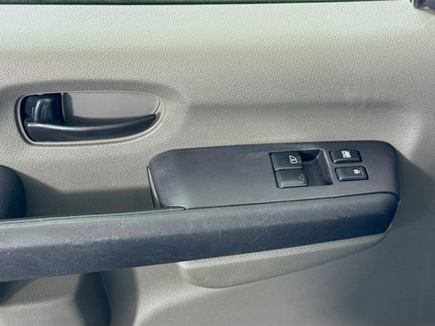 Used 2018 Nissan NV 3500 SL image 23