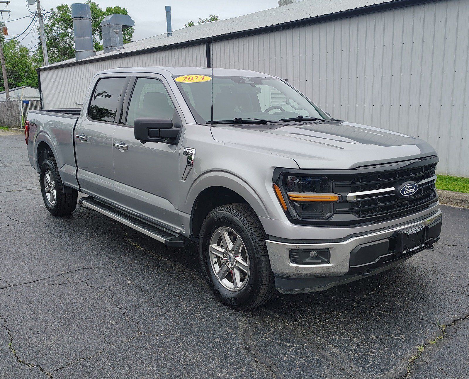 Used 2024 Ford F150 XLT w/ Tow/Haul Package AWD/4WD image 3