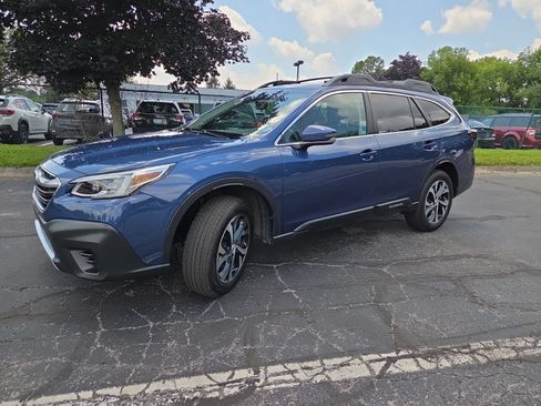 Used 2020 Subaru Outback Limited AWD/4WD image 14