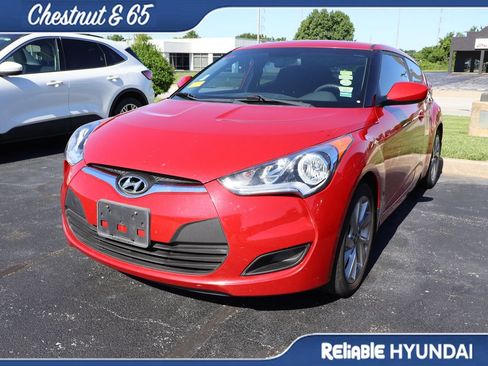 Used 2016 Hyundai Veloster FWD image 11