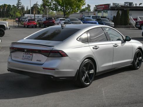 Used 2024 Honda Accord Sport image 8