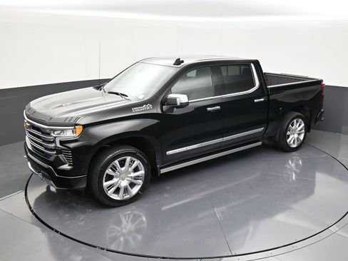 Used 2026 Chevrolet Silverado 1500 High Country AWD/4WD image 13