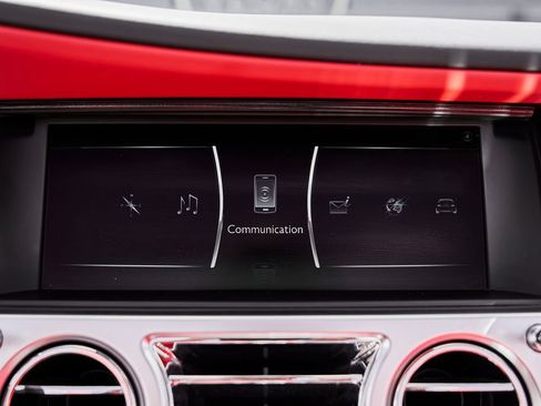 Used 2018 Rolls-Royce Dawn RWD image 68