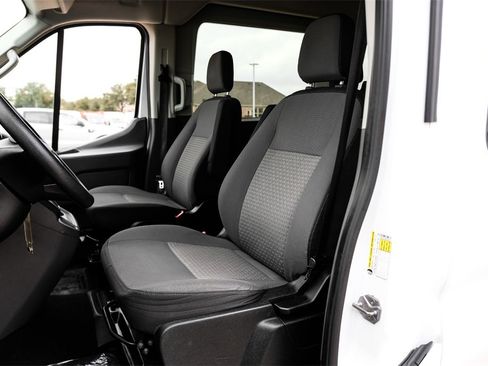 Used 2021 Ford Transit 350 XLT image 31