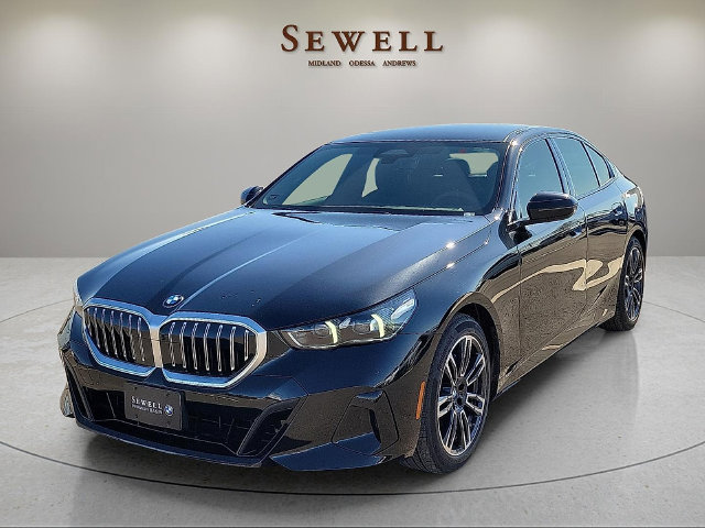 Certified 2026 BMW 530i xDrive w/ M Sport Package AWD/4WD image 1