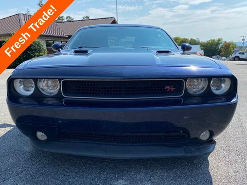 Used 2013 Dodge Challenger R/T RWD image 2