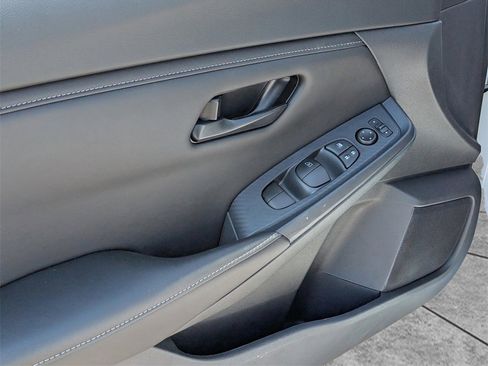 New 2025 Nissan Sentra S image 15