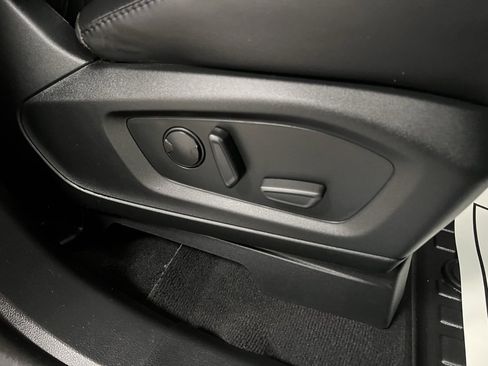 Used 2022 Ford Explorer Platinum w/ Equipment Group 601A image 73