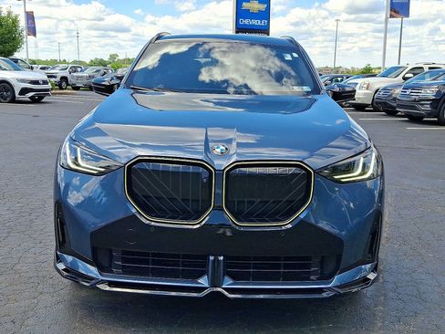 Used 2025 BMW X3 xDrive30i AWD/4WD image 2