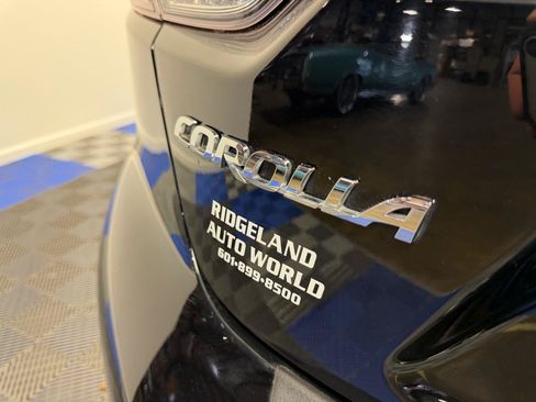 Used 2024 Toyota Corolla LE FWD image 29