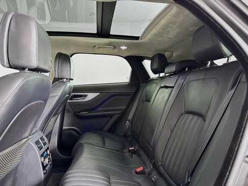Used 2019 Jaguar F-PACE Portfolio AWD/4WD image 21