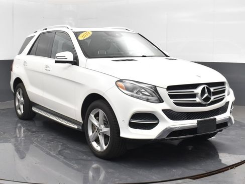 Used 2019 Mercedes-Benz GLE 400 4MATIC w/ Premium 1 Package image 11