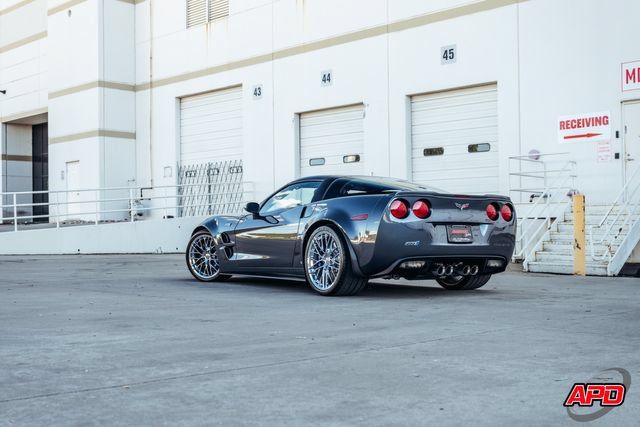 Used 2009 Chevrolet Corvette ZR1 w/ Preferred Equipment Group RWD image 17