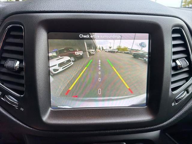 Used 2020 Jeep Compass Trailhawk AWD/4WD image 25