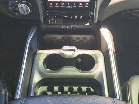 Used 2025 RAM 1500 Big Horn AWD/4WD image 11