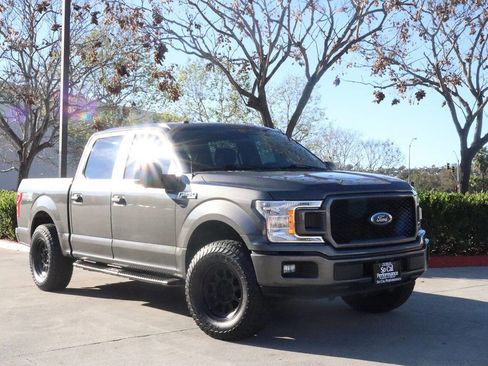 Used 2018 Ford F150 XL w/ Equipment Group 101A Mid image 2