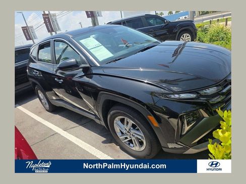 Used 2026 Hyundai Tucson SE FWD image 1