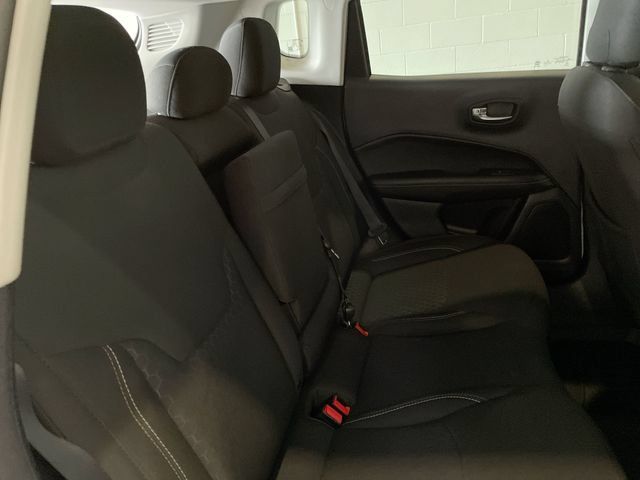 Used 2019 Jeep Compass Sport AWD/4WD image 14