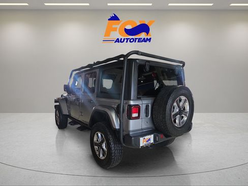 Used 2020 Jeep Wrangler Unlimited Sahara AWD/4WD image 3