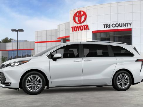 New 2026 Toyota Sienna Limited AWD/4WD image 3