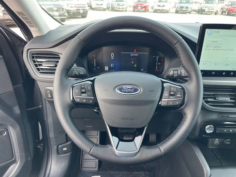 New 2026 Ford Escape SE image 13
