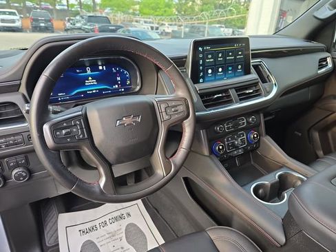 Used 2022 Chevrolet Tahoe RST w/ Luxury Package AWD/4WD image 15