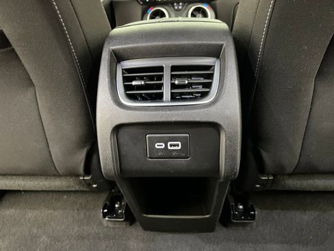 Used 2025 Chevrolet Blazer LT FWD image 21
