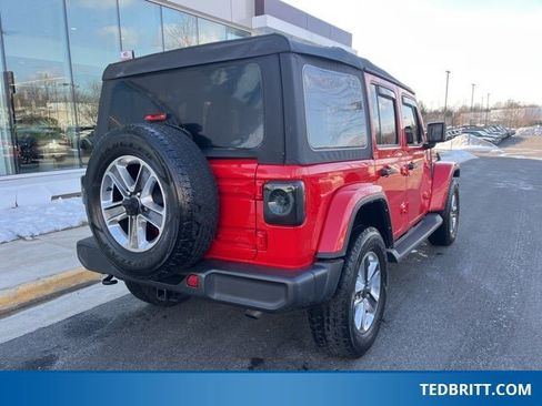 Used 2021 Jeep Wrangler Unlimited Sahara w/ Cold Weather Group image 8