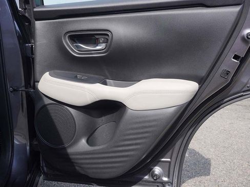 Used 2023 Honda HR-V LX image 19