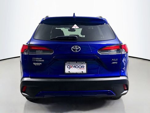 Certified 2022 Toyota Corolla Cross XLE image 6