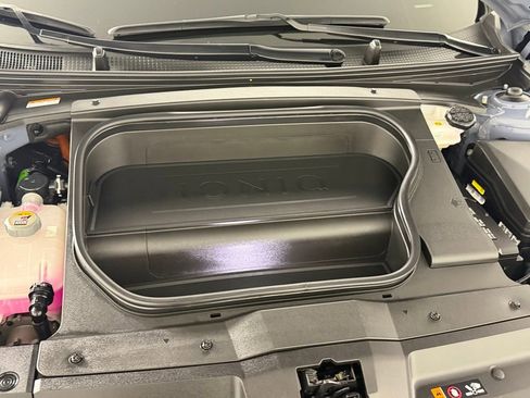 Used 2024 Hyundai Ioniq 6 Limited image 37