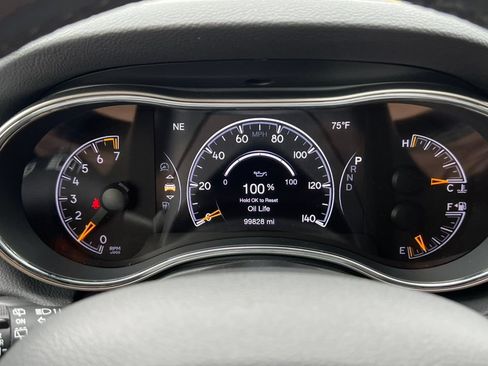 Used 2020 Jeep Grand Cherokee Limited AWD/4WD image 19
