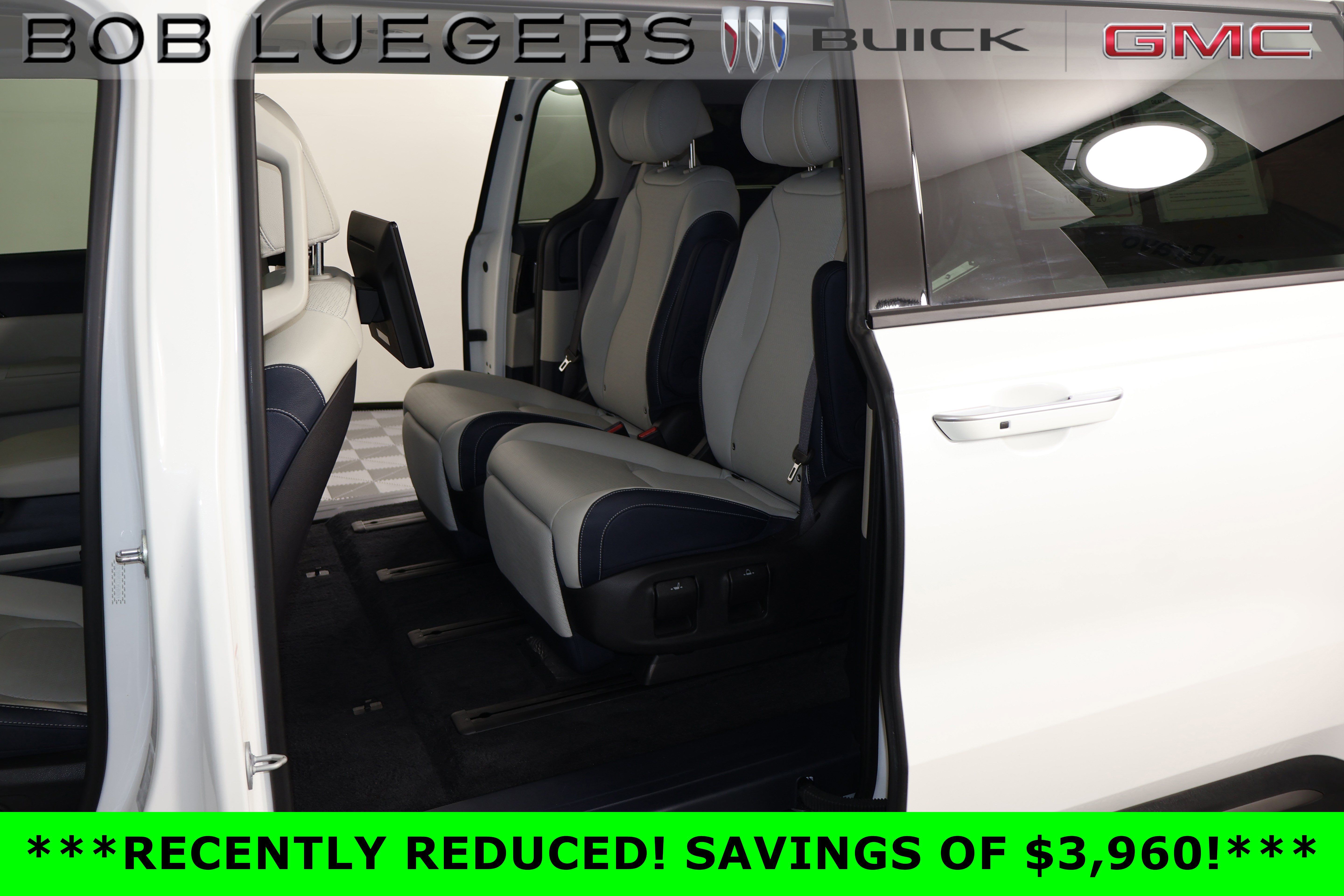 Used 2025 Kia Carnival SX Prestige FWD image 25