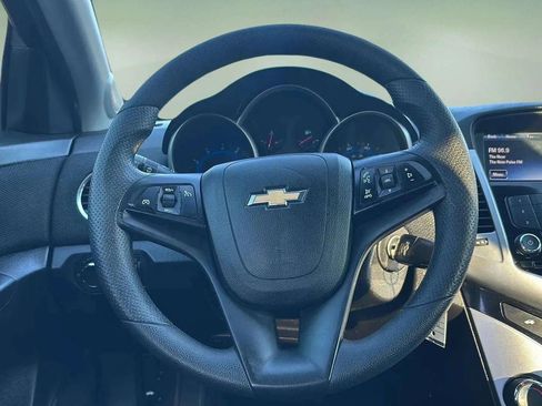 Used 2016 Chevrolet Cruze LT w/ Technology Package image 25