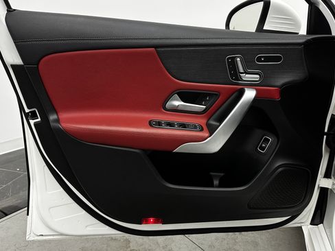 Used 2019 Mercedes-Benz A 220 image 11