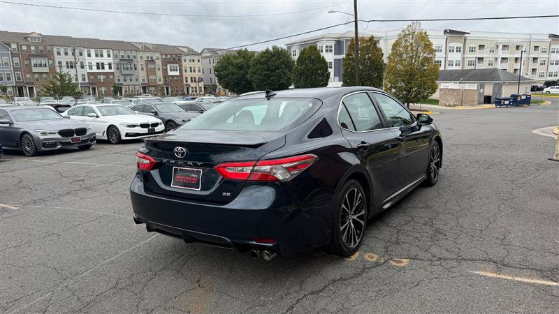 Used 2019 Toyota Camry SE FWD image 12