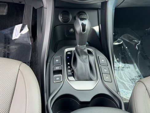 Used 2018 Hyundai Santa Fe AWD w/ SE Ultimate Tech Package 03 image 15
